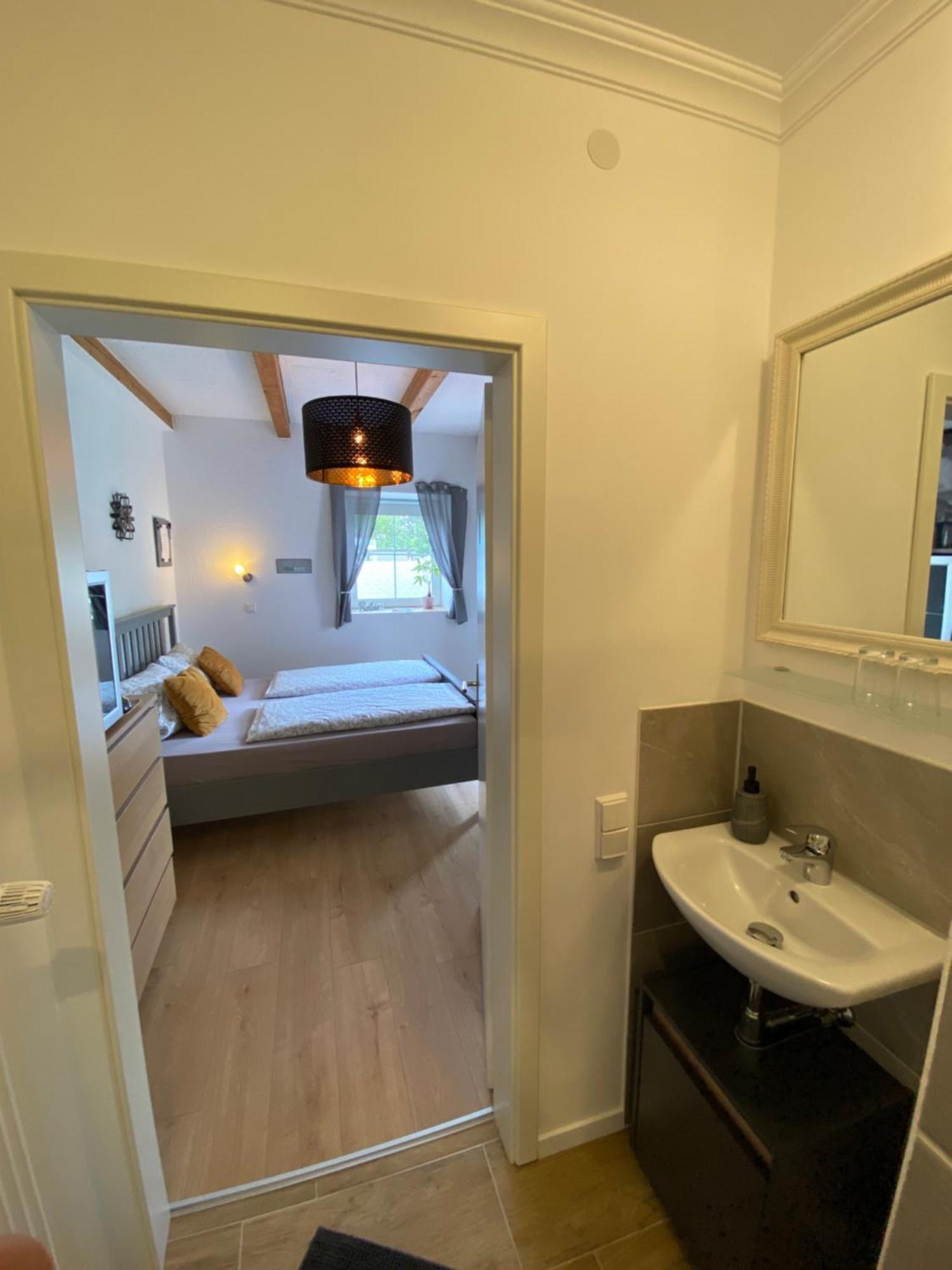 Kleines Doppelzimmer Mit Eigenem Bad Und Kuehlschrank, Frisch Saniert Friedrichskoog Εξωτερικό φωτογραφία